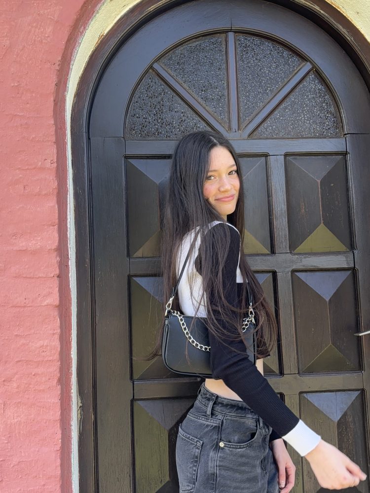 Mia Soler portfolio 7